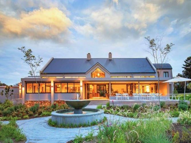 Knysna - Knysna Hollow Country Estate