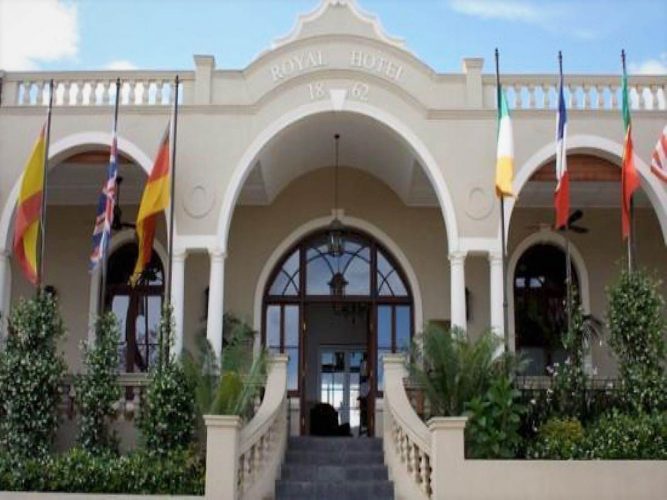 Riebeeck Kasteel - The Royal Hotel